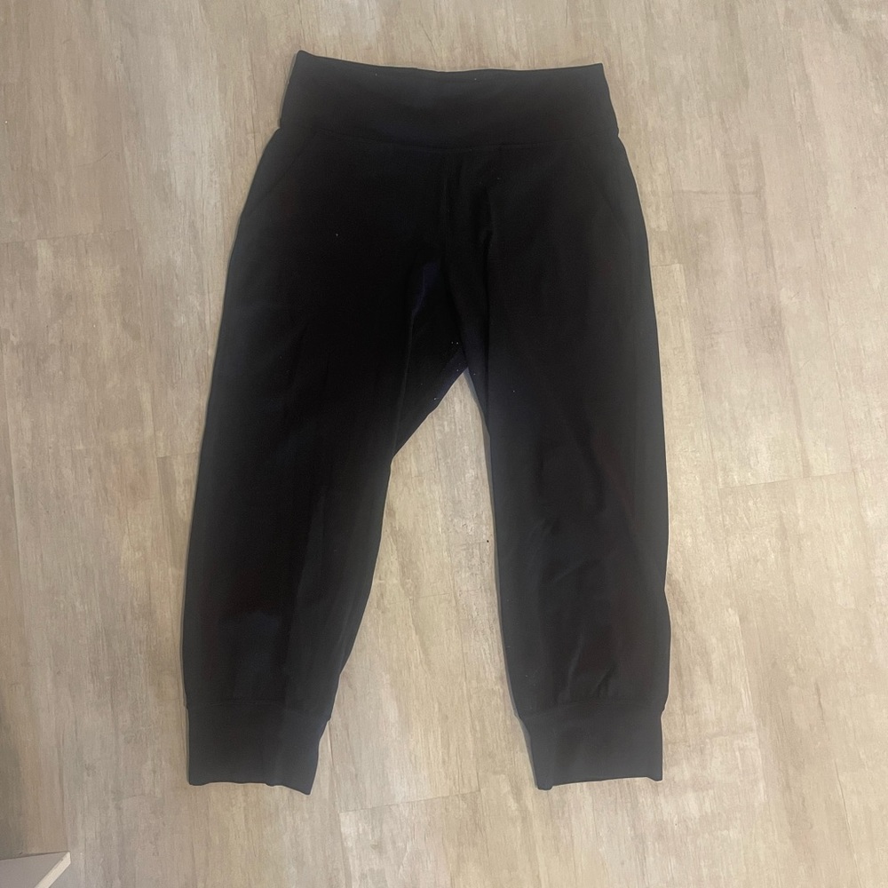 Lululemon cropped align joggers